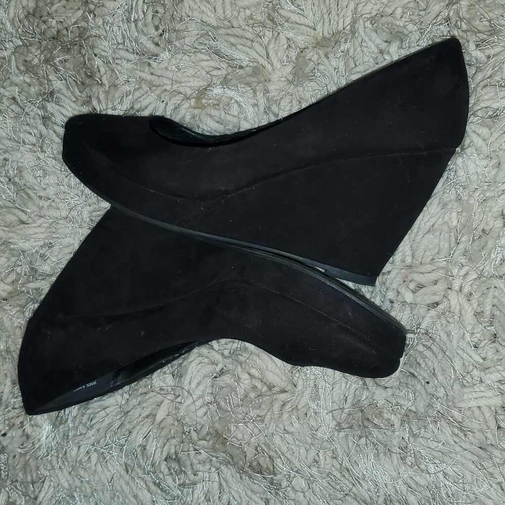 Wedges - Picture 2 of 5